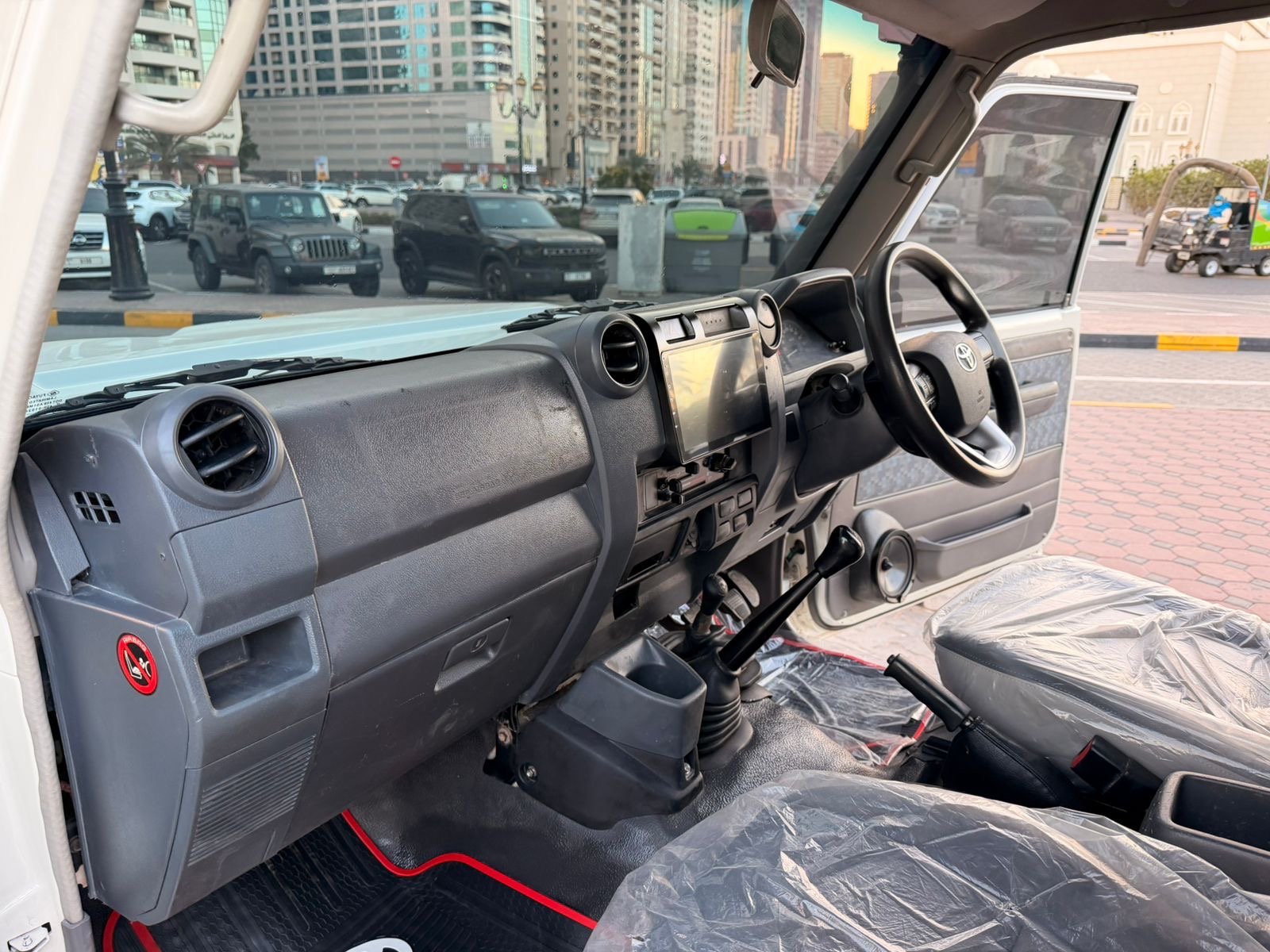 Toyota Land Cruiser 76 2016 Single Cabin image
